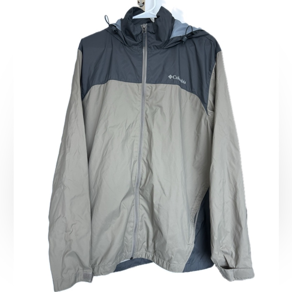 Columbia Hooded Rain Jacket